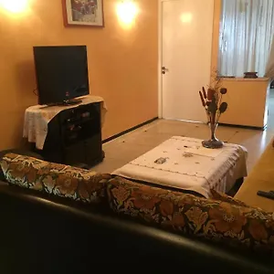  Maison d'hôtes In Guest - Located In A Quiet Area Close To The Train Station And Town
